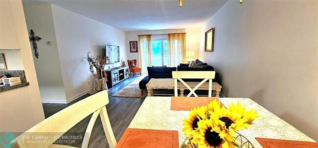 3212 NE 12th St in Pompano Beach, FL - Building Photo - Building Photo