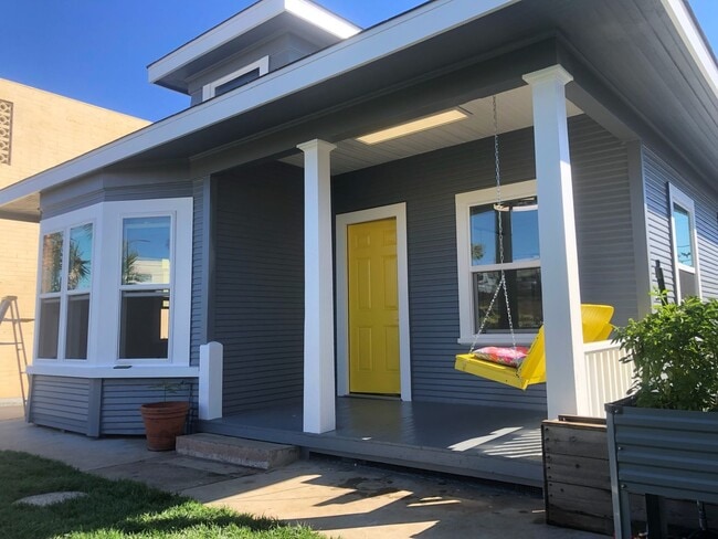 property at 819 S Tremont St