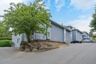 10455 Des Moines Memorial Dr S in Seattle, WA - Building Photo