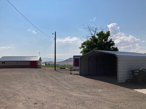 2025 Southside Blvd S in Melba, ID - Building Photo - Building Photo