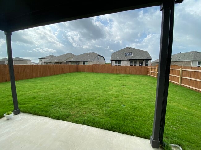 11808 Paseo de los Lagos Ln in Manor, TX - Building Photo - Building Photo