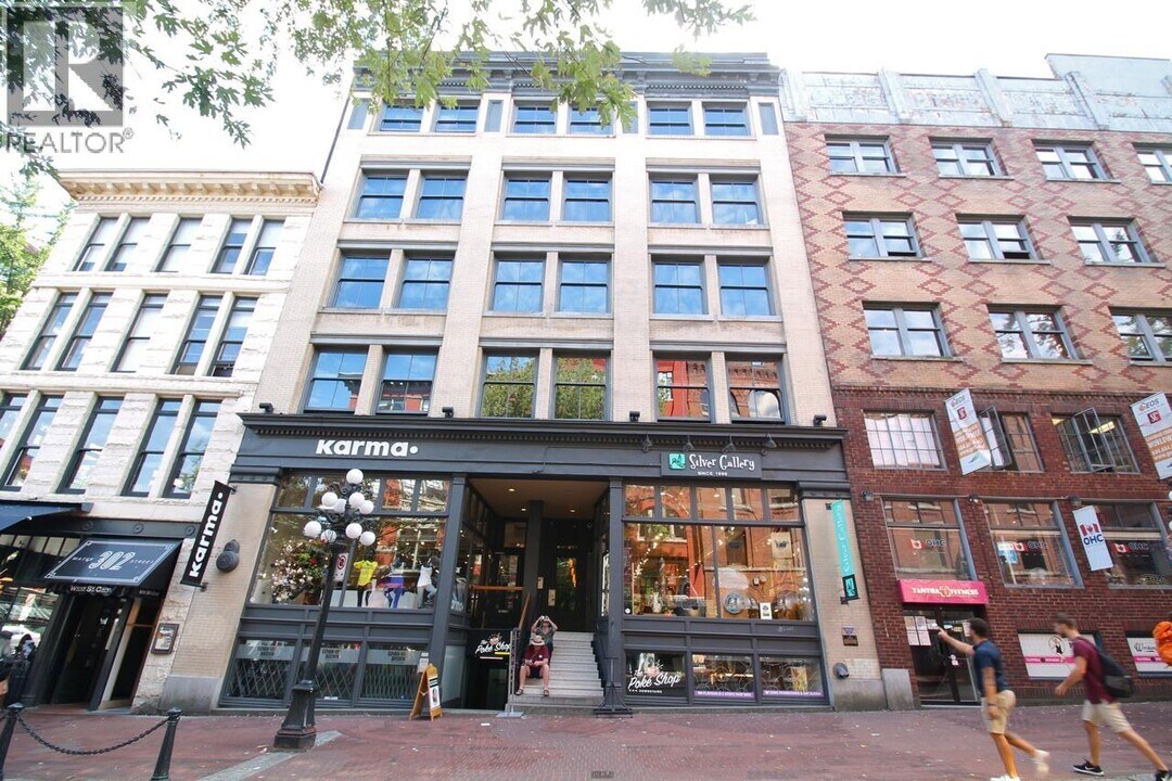 310 Water St in Vancouver, BC - Building Photo