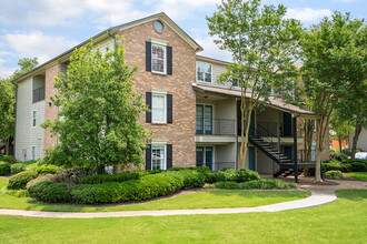 The DeSoto in Horn Lake, MS - Building Photo - Building Photo