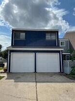 10315 Sommerville Ave in Houston, TX - Building Photo