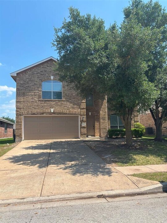 18621 Silent Water Way in Pflugerville, TX - Building Photo