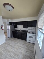 364 Westwood Ave, Unit 48 in Long Branch, NJ - Building Photo