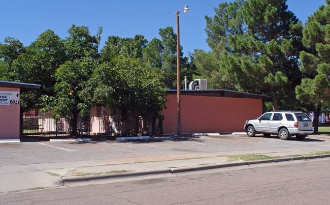 8921 Lawson St in El Paso, TX - Building Photo - Building Photo