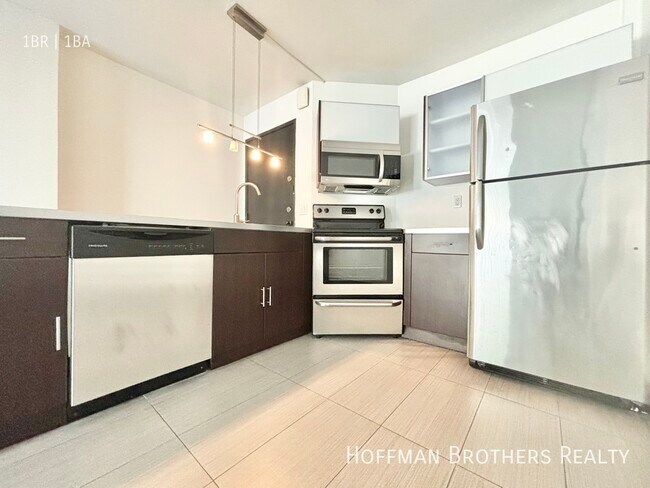 3947 Los Feliz Blvd in Los Angeles, CA - Building Photo - Building Photo