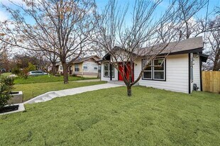 5212 Parry Ave in Dallas, TX - Building Photo