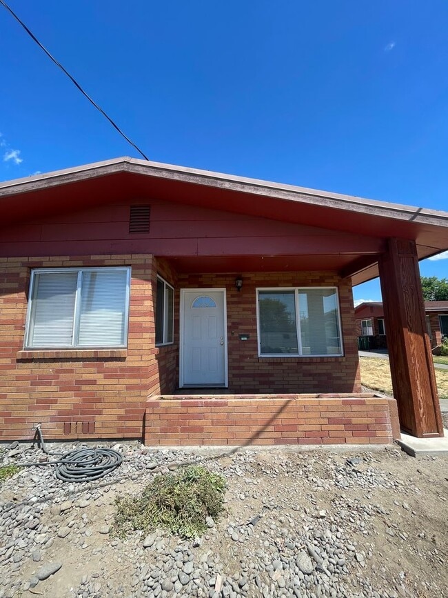 property at 2231 Union Ave