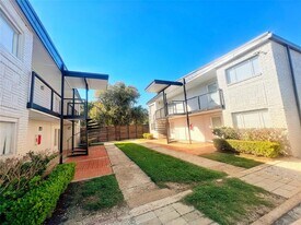 5415 Scott St in Houston, TX - Building Photo