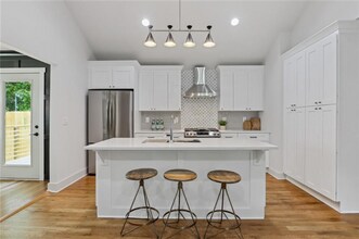 496 Glenwood Pl SE in Atlanta, GA - Building Photo - Building Photo