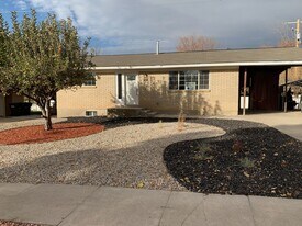 696 W 770 S in Woods Cross, UT - Building Photo