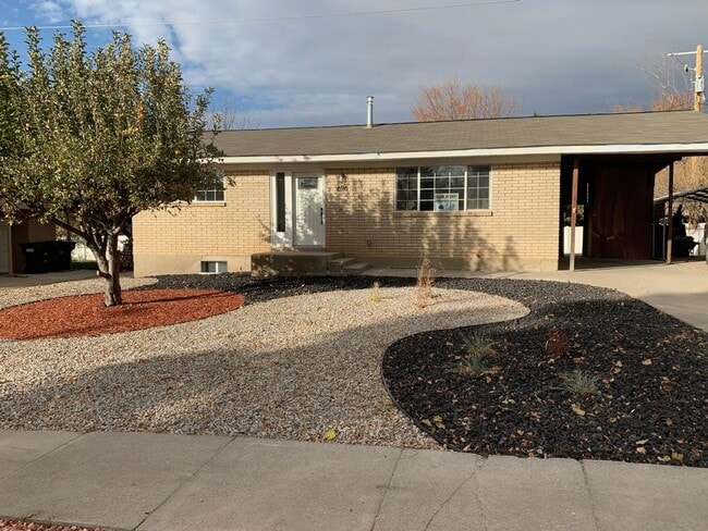 property at 696 W 770 S