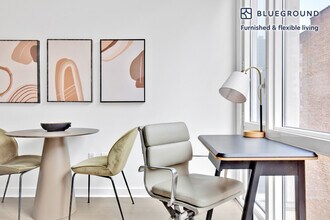 309 5th Ave in New York, NY - Building Photo - Building Photo