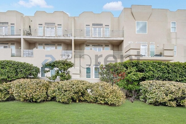 property at 4040 Avondale Ave