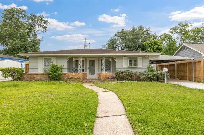 property at 7410 Buena Vista St