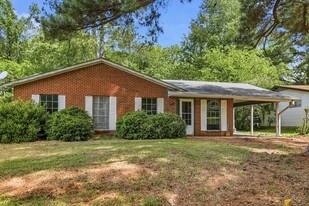 6605 George Washington Dr in Jackson, MS - Building Photo