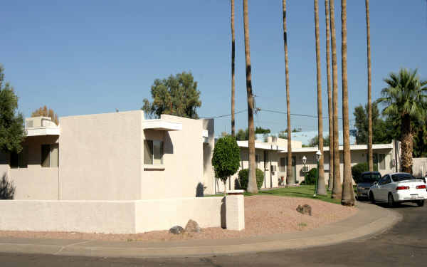 Kalarama Apartments in Scottsdale, AZ - Building Photo - Building Photo