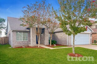 7711 Sapulpa Ln in Cypress, TX - Building Photo