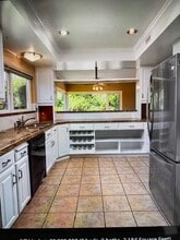 1520 Portesuello Ave in Santa Barbara, CA - Foto de edificio - Building Photo