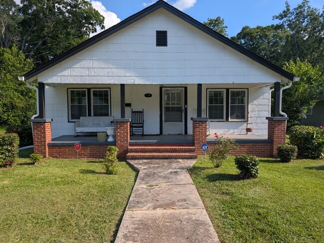 property at 714 E Tinsley St
