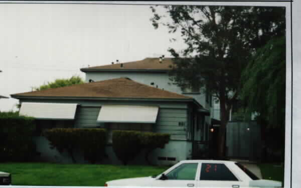 803 S Chevy Chase Dr in Glendale, CA - Building Photo