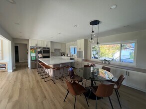 38 Sullivan Dr in Moraga, CA - Building Photo - Building Photo