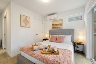 620D 10th Ave E, Unit GO ID1094308P in Seattle, WA - Foto de edificio - Building Photo