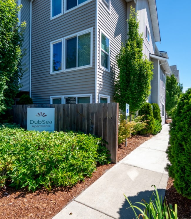 DubSea Apartments | Modern Apartment Homes in Seattle, WA - Building Photo - Building Photo