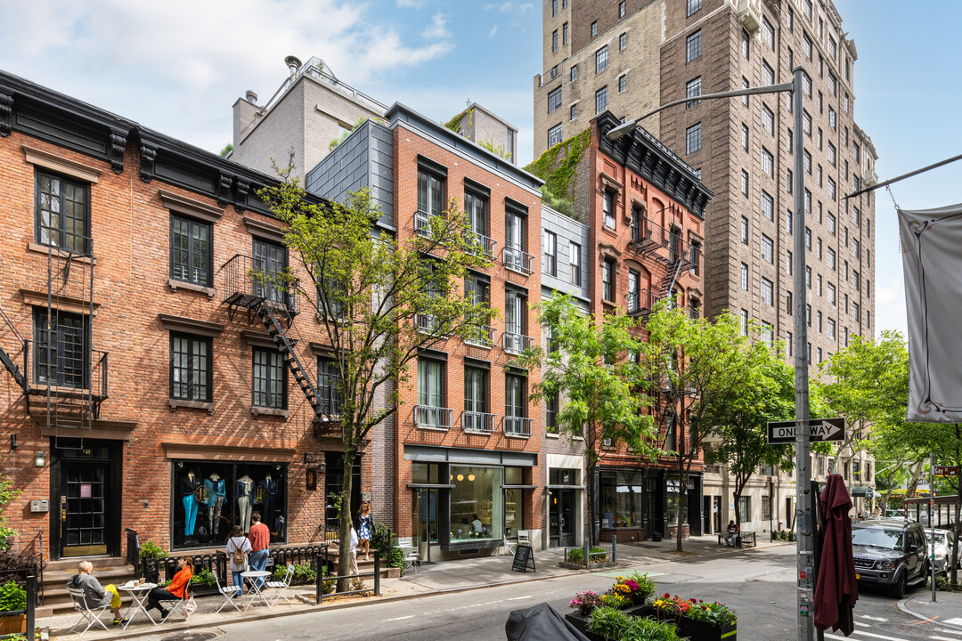 Jefferson Court in New York, NY - Building Photo