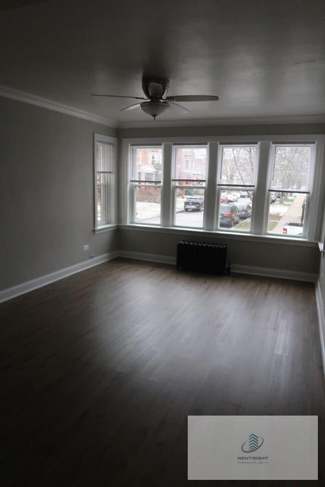 property at 3454 N Kedvale Ave