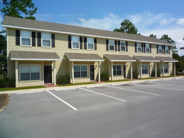 The Palms of Freeport in Freeport, FL - Building Photo - Building Photo