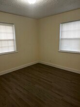 6870 Rhode Island Dr W in Jacksonville, FL - Building Photo - Building Photo