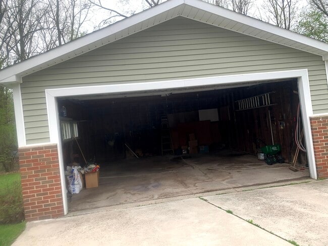 1103 Ravenwood Ave, Unit Entire House in Ann Arbor, MI - Building Photo - Building Photo