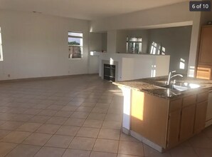 17719 Robusta Dr in Riverside, CA - Building Photo - Building Photo