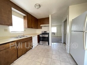 1705 Trane Rd in Bullhead City, AZ - Building Photo - Building Photo