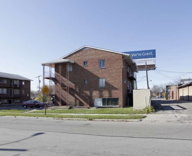 19 S Weyant Ave in Columbus, OH - Foto de edificio - Building Photo