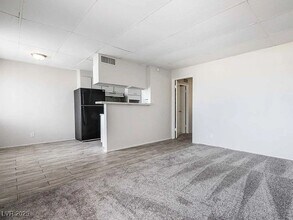 239 W Cleveland Ave in Las Vegas, NV - Building Photo - Building Photo