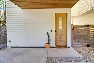 2709 E 14th St in Austin, TX - Building Photo - Building Photo
