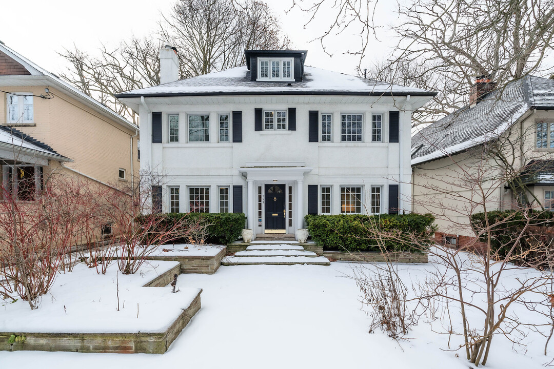 153 Rose Park Dr in Toronto, ON - Building Photo