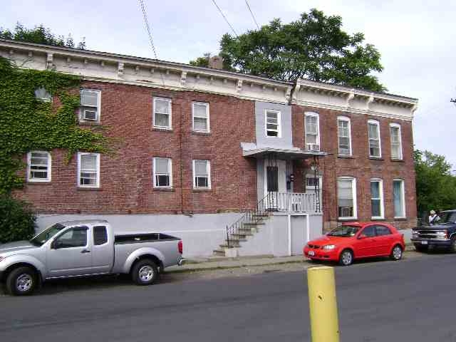 205-209 25th St in Watervliet, NY - Building Photo - Building Photo