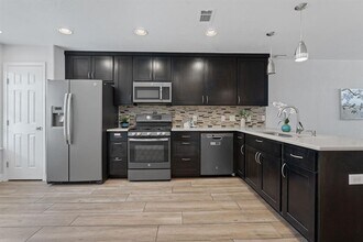 6001 Jain Ln-Unit -Unit B in Austin, TX - Building Photo - Building Photo