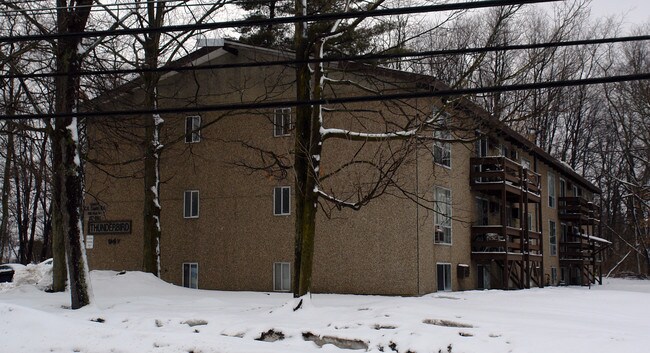 Thunderbird Apartments in Rome, NY - Foto de edificio - Building Photo