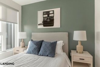 8511 15th Ave NW in Seattle, WA - Foto de edificio - Building Photo