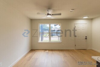 2410 Santa Rita St in Austin, TX - Building Photo - Building Photo