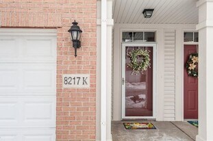 8217 Concord Ln, Unit K in Justice, IL - Building Photo