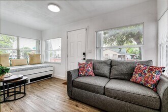 2935 NW 14th Ave-Unit -A in Miami, FL - Building Photo - Building Photo
