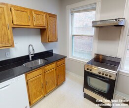 11 Pleasant Pl, Unit 1 in Cambridge, MA - Building Photo - Building Photo