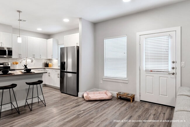 28328 Birnham Woods Dr